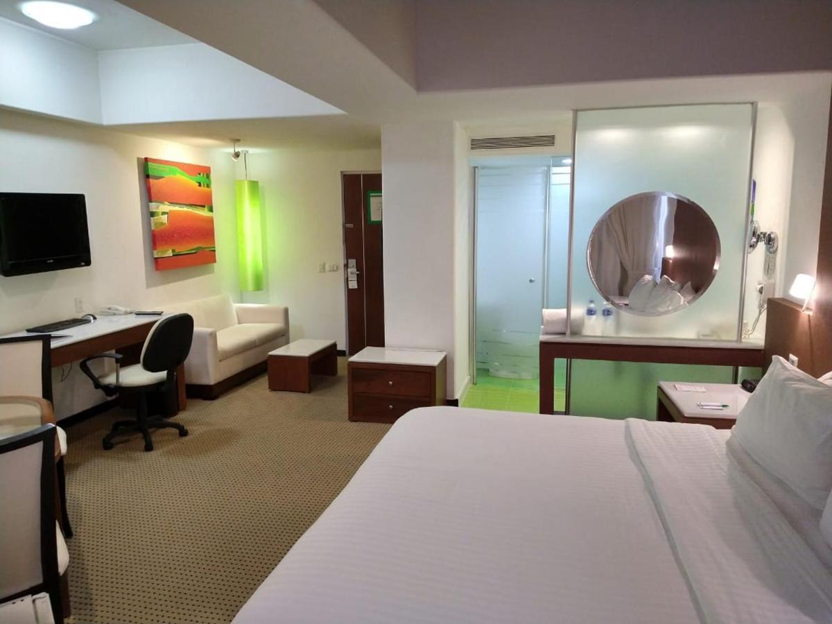 Hotel & Suites Bel Air Business Salamanca Exterior photo