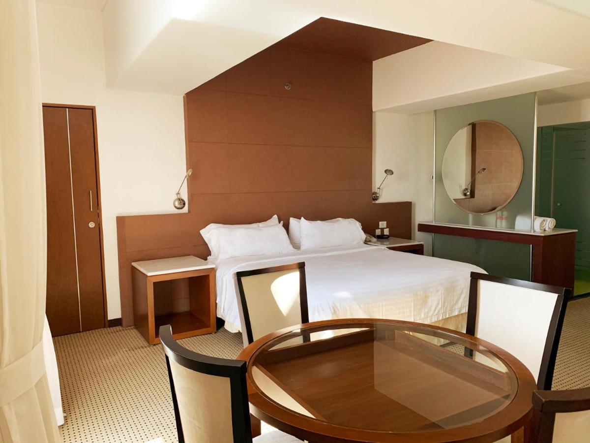 Hotel & Suites Bel Air Business Salamanca Exterior photo